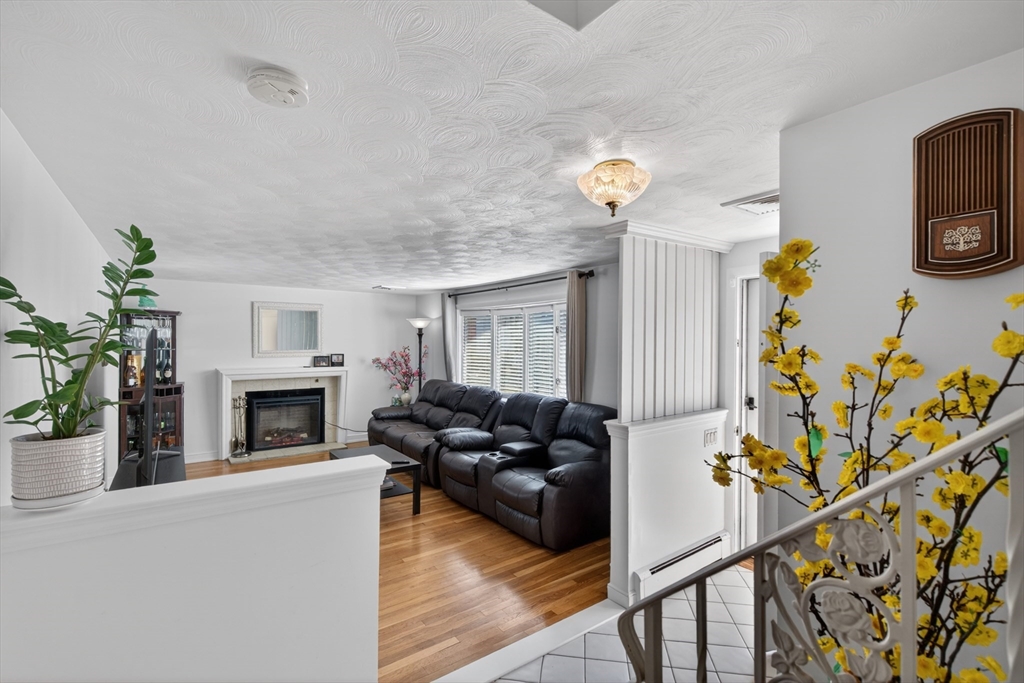 4 Park River Street Needham, MA 02494 - Photo 8 of 41