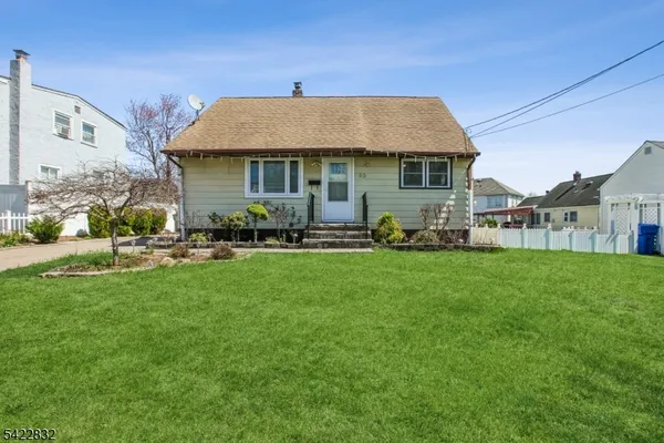$585,000 | 33 Adams Street, Woodbridge, NJ 08830