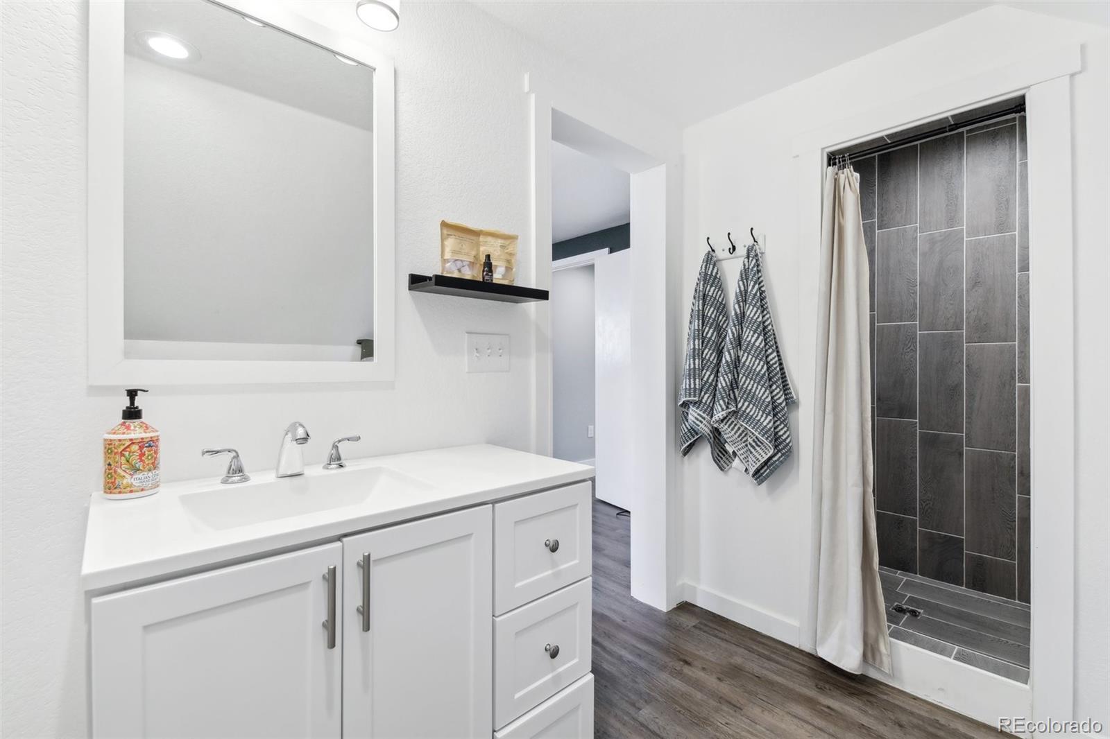 11390 Shimley Road Golden, CO 80403 - Photo 16 of 33 Gallery Image 16