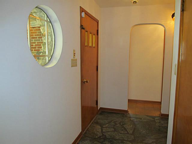 2695 St Patrick Road Columbus, OH 43204 - Photo 3 of 14 Gallery Image 3