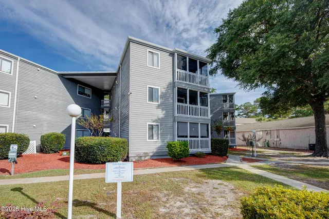 $186,000 | 10166 Beach Drive Southwest, Unit 5101, Calabash, NC 28467