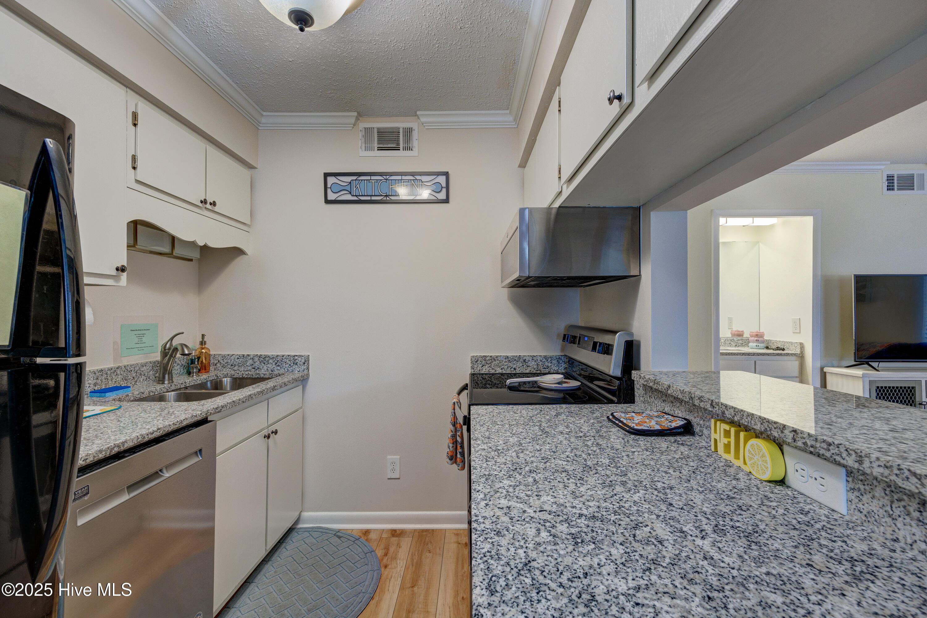 10166 Beach Drive Southwest, Unit 5101 Calabash, NC 28467 - Photo 16 of 36 10166BeachDriveSWUnit5-101(16)