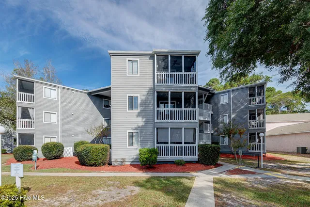 $186,000 | 10166 Beach Drive Southwest, Unit 5101, Calabash, NC 28467