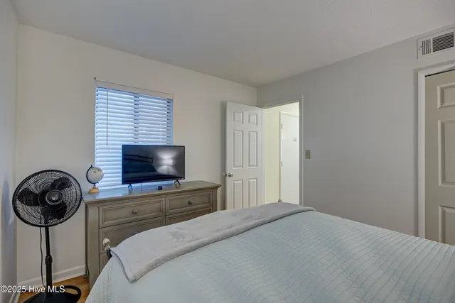 $186,000 | 10166 Beach Drive Southwest, Unit 5101, Calabash, NC 28467