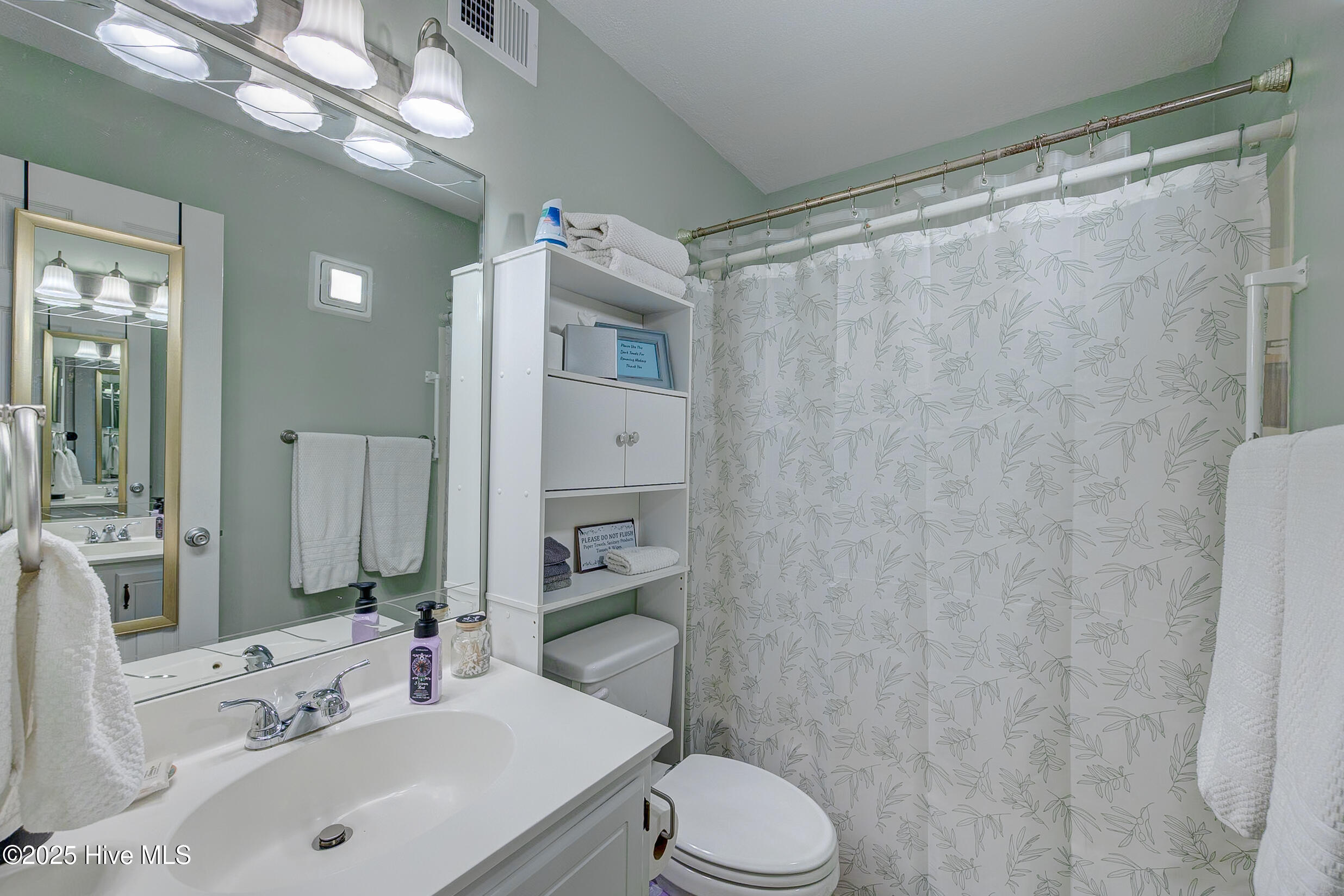 10166 Beach Drive Southwest, Unit 5101 Calabash, NC 28467 - Photo 26 of 36 10166BeachDriveSWUnit5-101(27)