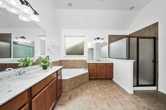 $3,400 | 4663 Rockton Hills Lane, Sugar Land, TX 77479