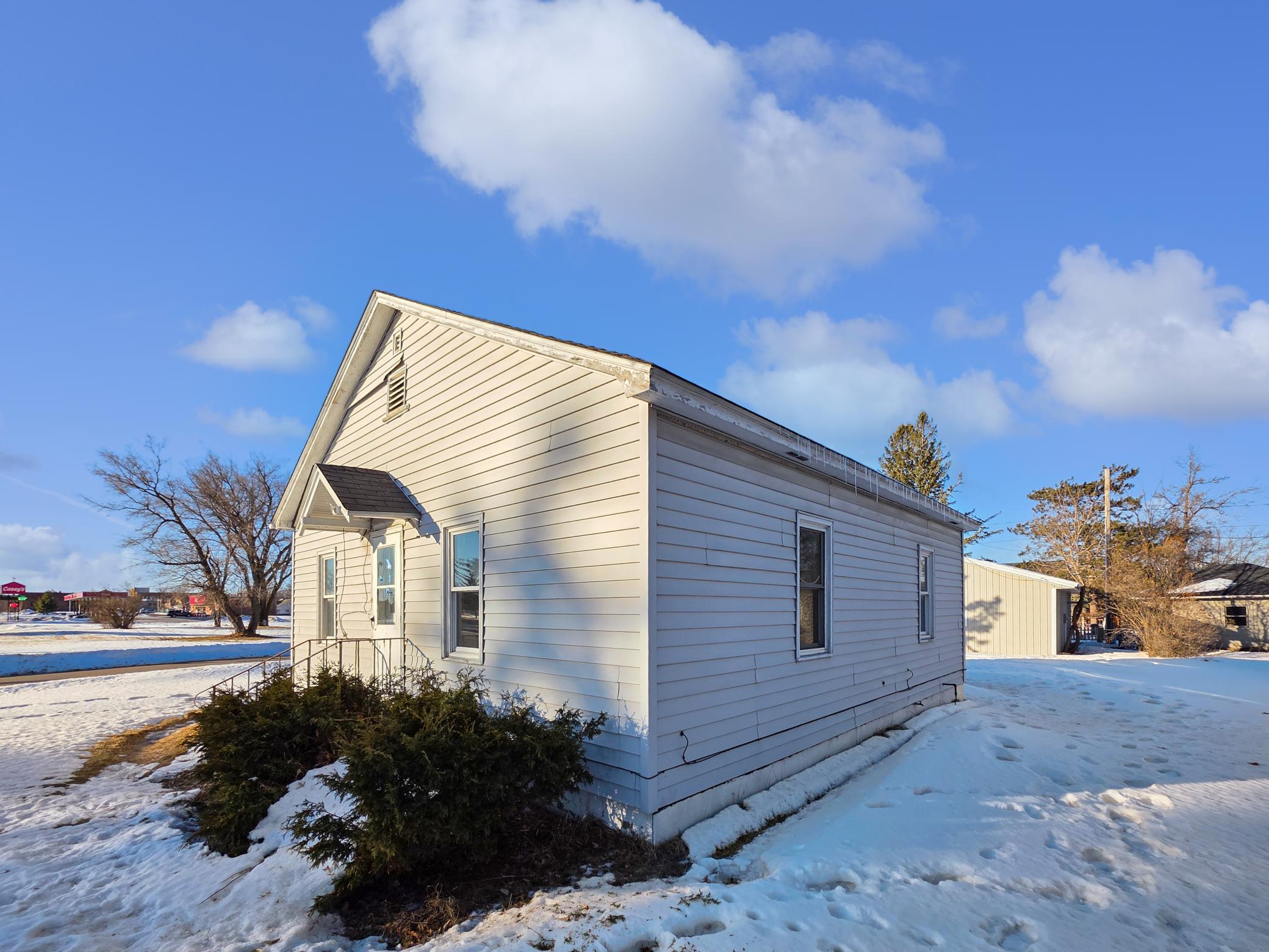 901 Highway 10 Staples, MN 56479 - Photo 23 of 24