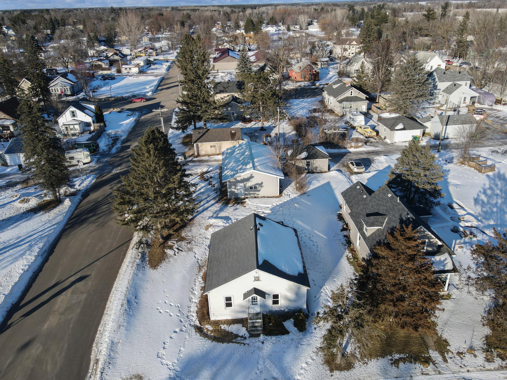 901 Highway 10 Staples, MN 56479 - Photo 3 of 24