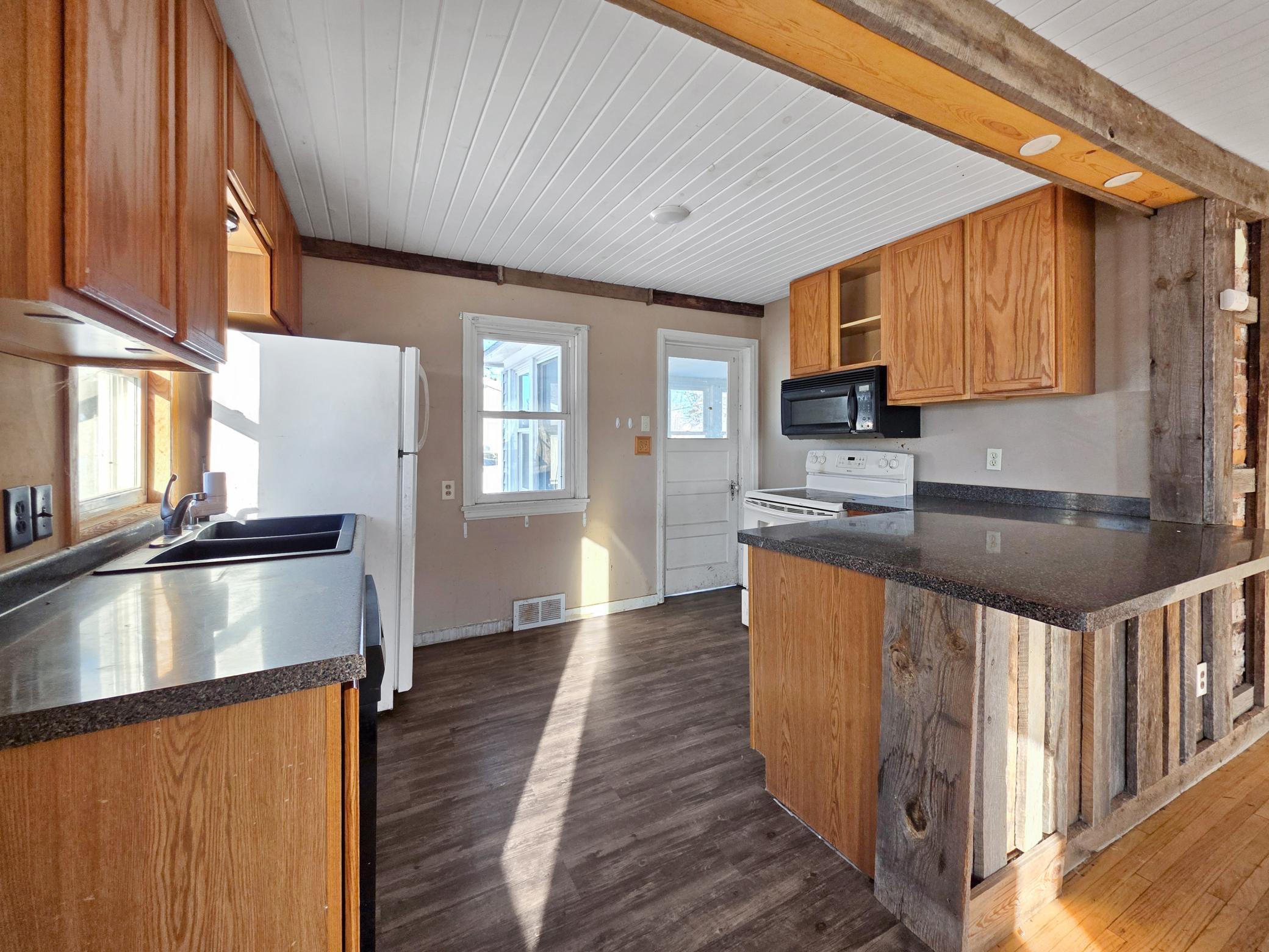 901 Highway 10 Staples, MN 56479 - Photo 5 of 24