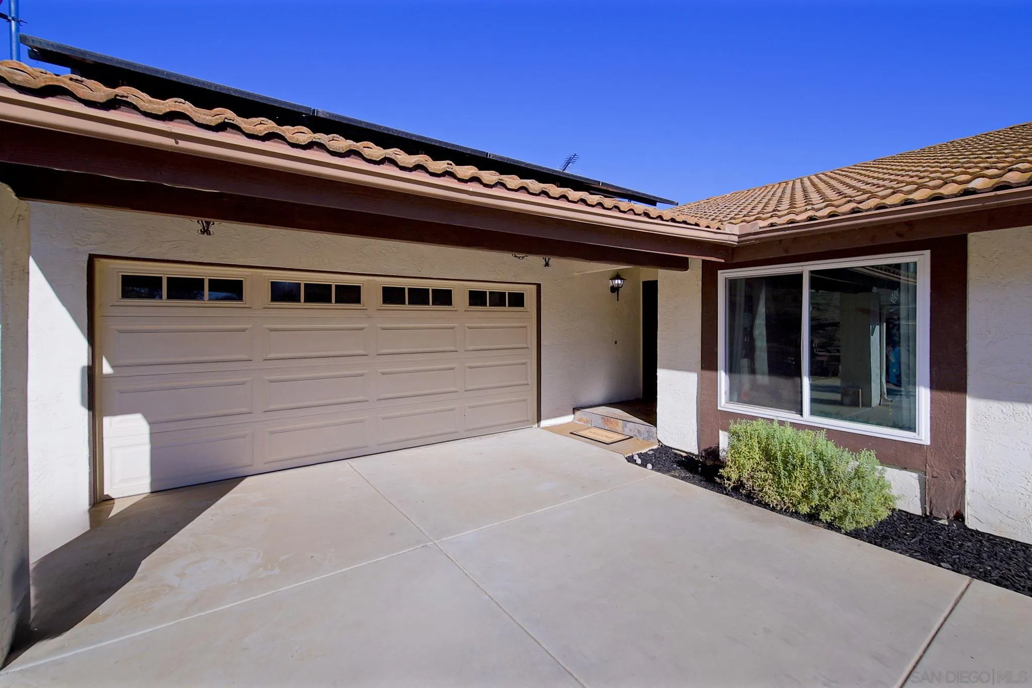 1396 Friends Way Fallbrook, CA 92028 - Photo 8 of 52 a front view of a house