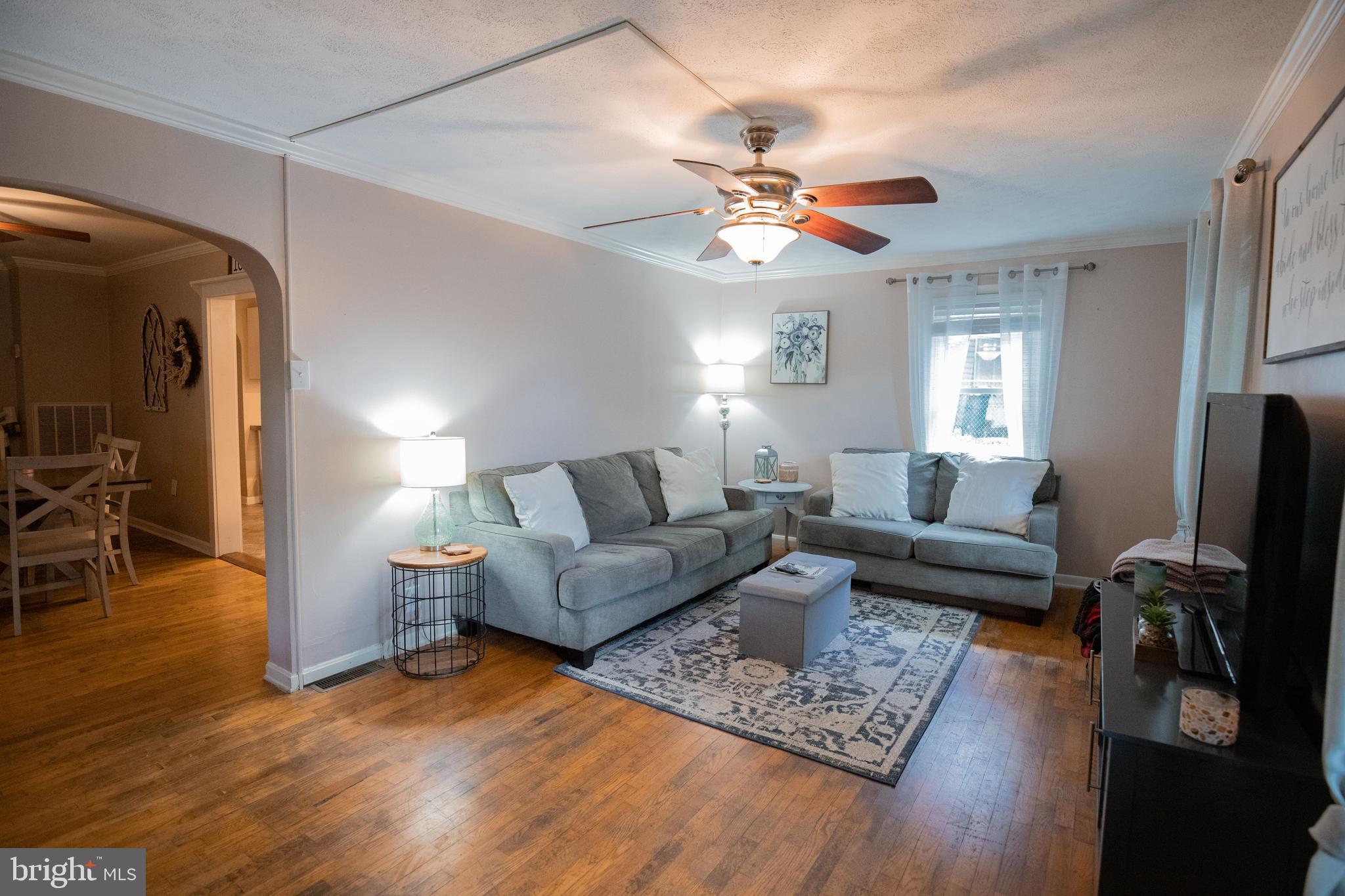 6902 Williamsport Pike Falling Waters, WV 25419 - Photo 3 of 22