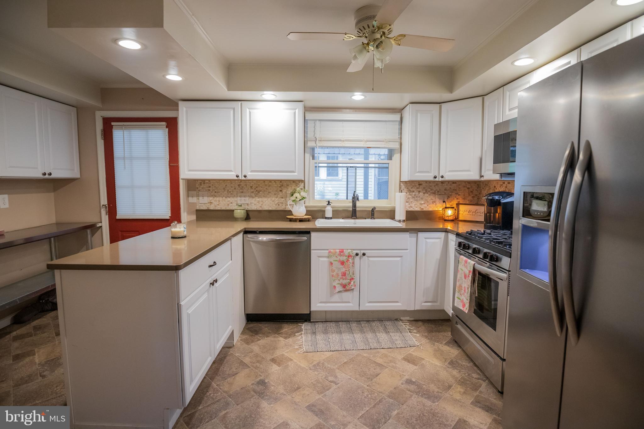 6902 Williamsport Pike Falling Waters, WV 25419 - Photo 5 of 22