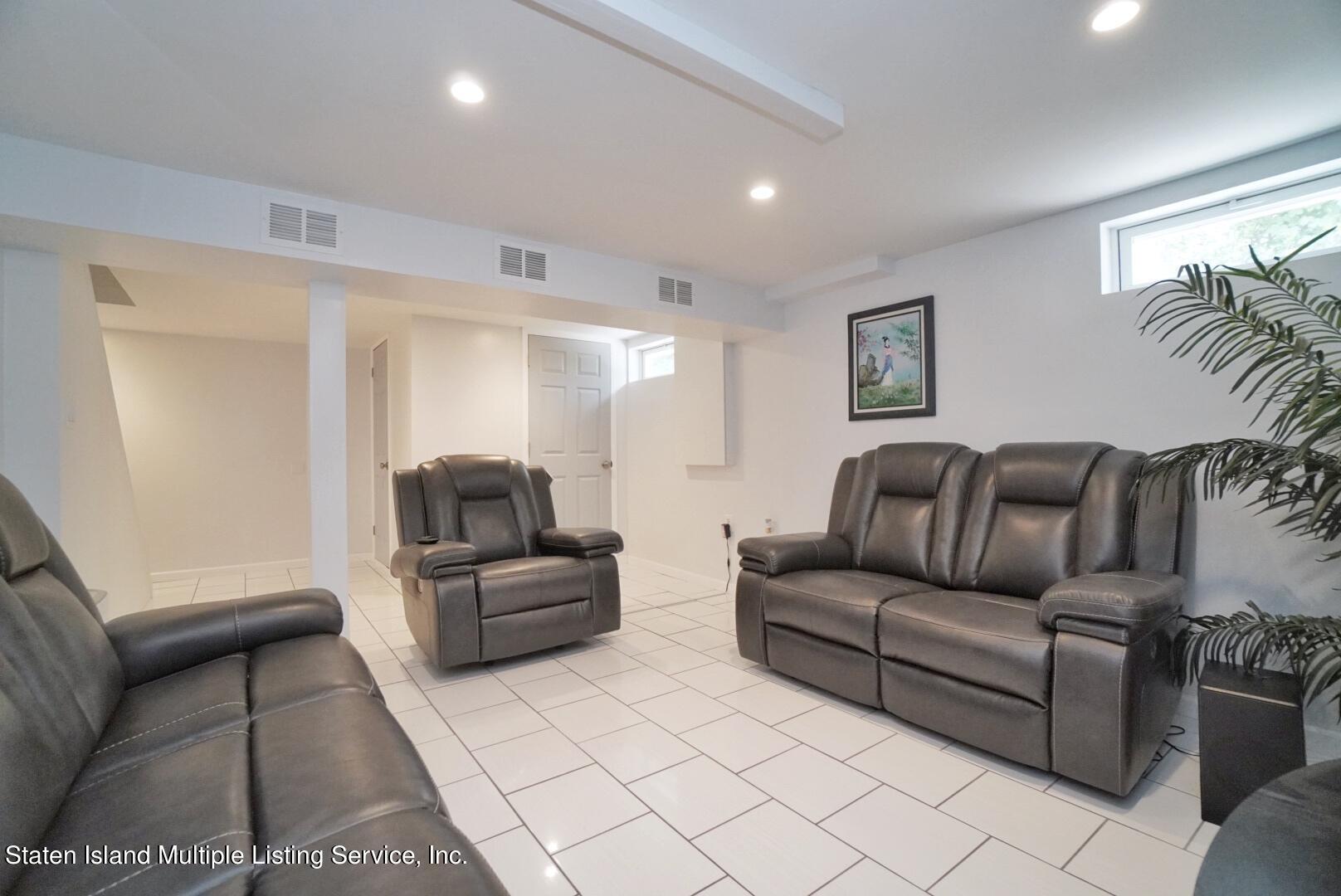 362 Willowbrook Road Staten Island, NY 10314 - Photo 21 of 26 362 Willowbrook Road