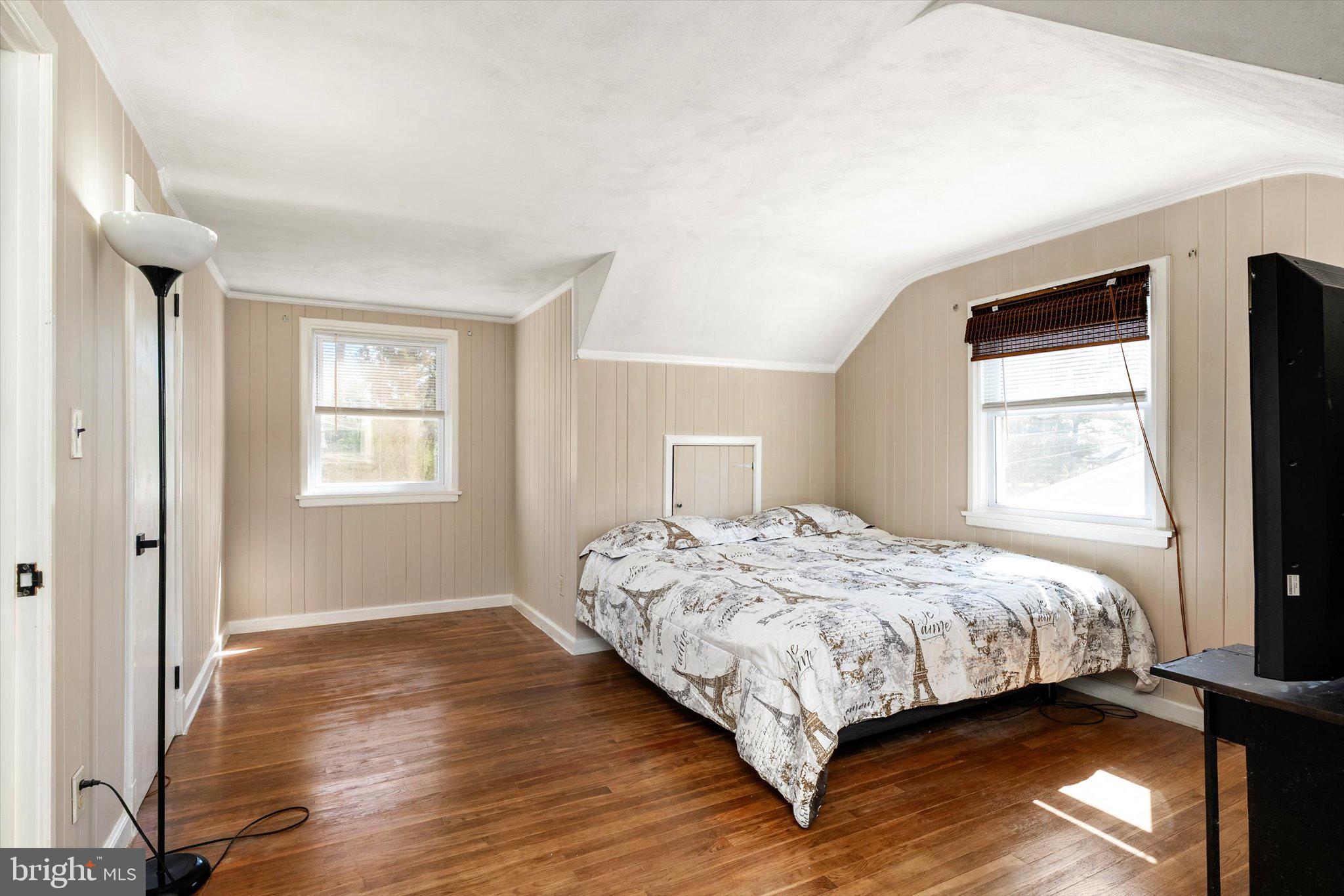 3639 State Extension Trenton, NJ 08619 - Photo 21 of 33 Cozy retreat with natural light.