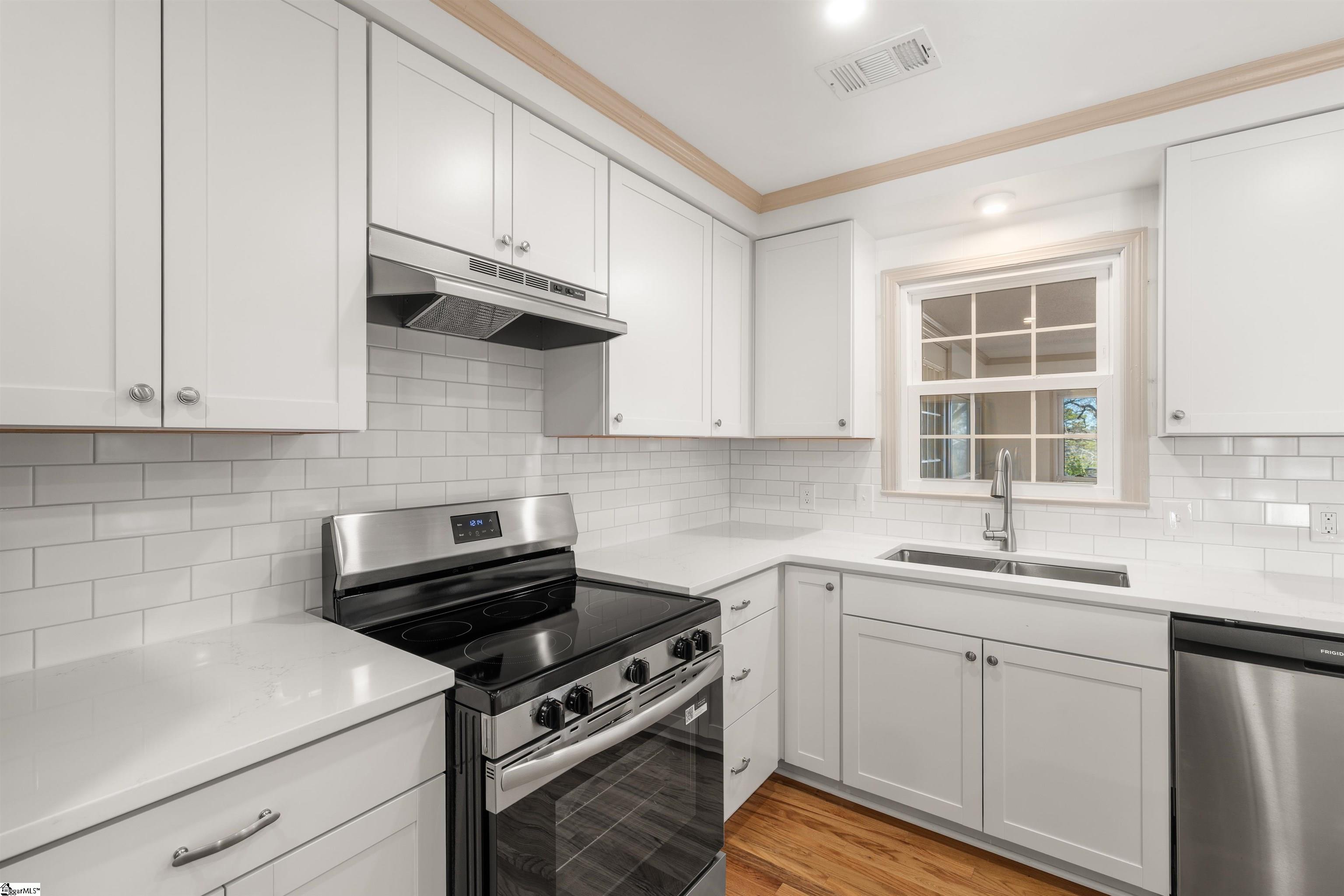 1 Alpine Drive Taylors, SC 29687 - Photo 12 of 37