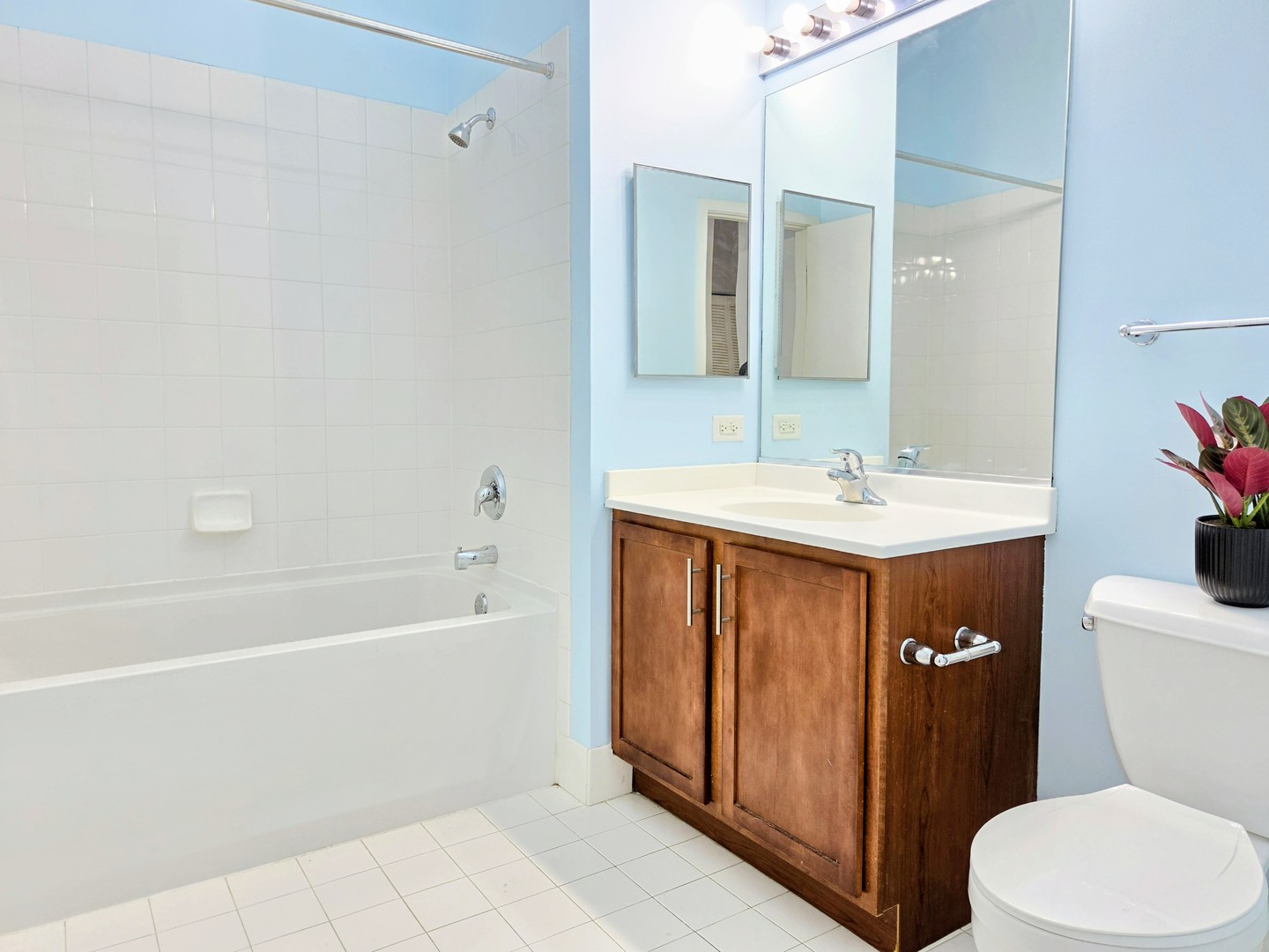2323 West Pershing Road, Unit 616 Chicago, IL 60609 - Photo 15 of 30 Gallery Image 15