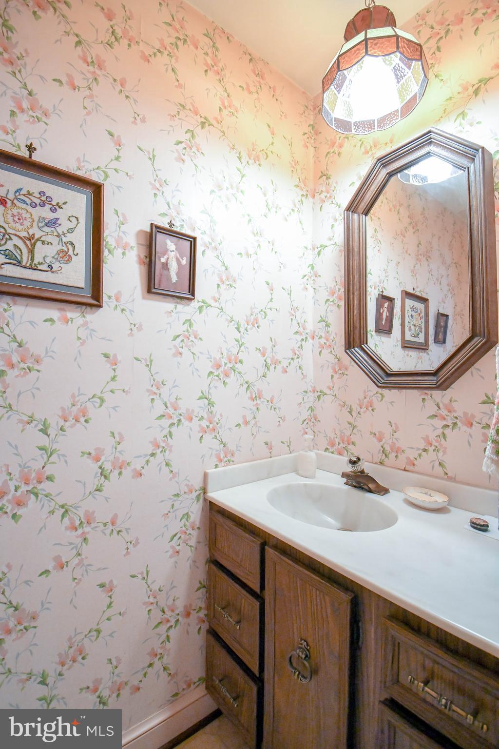 8925 Sudley Road Manassas, VA 20110 - Photo 20 of 33 Master bedroom powder room