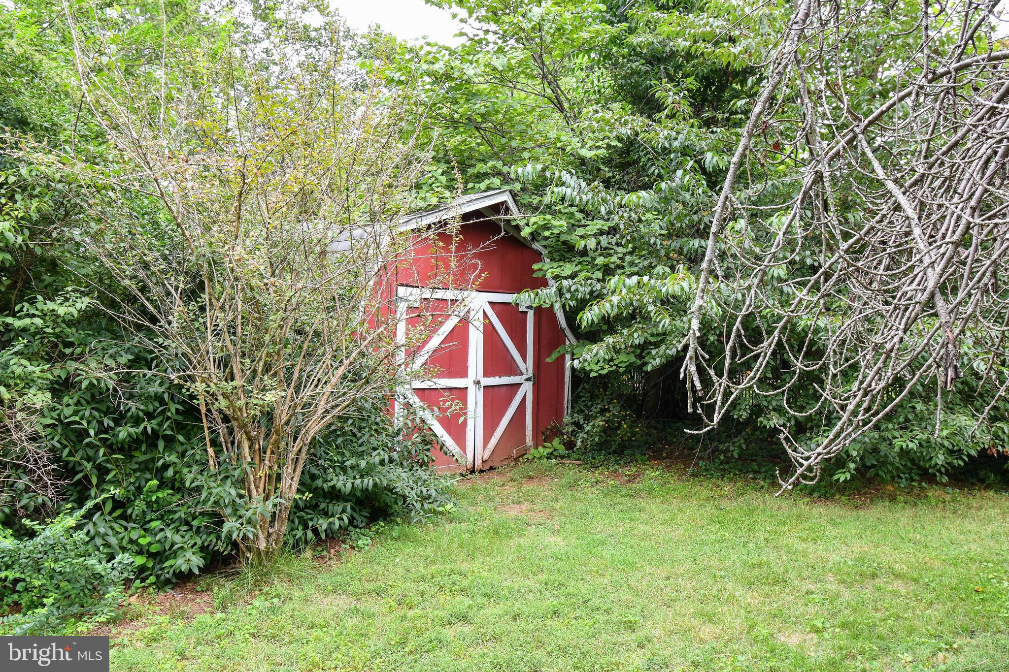 8925 Sudley Road Manassas, VA 20110 - Photo 33 of 33 Shed