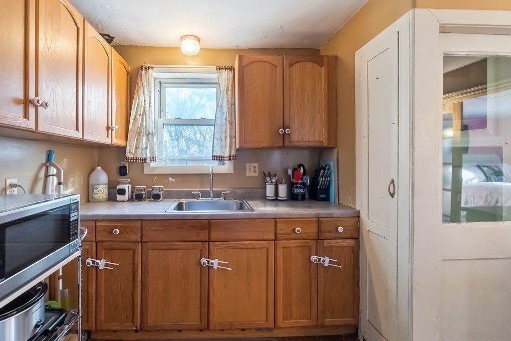 25 Plum Street Springfield, MA 01109 - Photo 13 of 35 Gallery Image 13