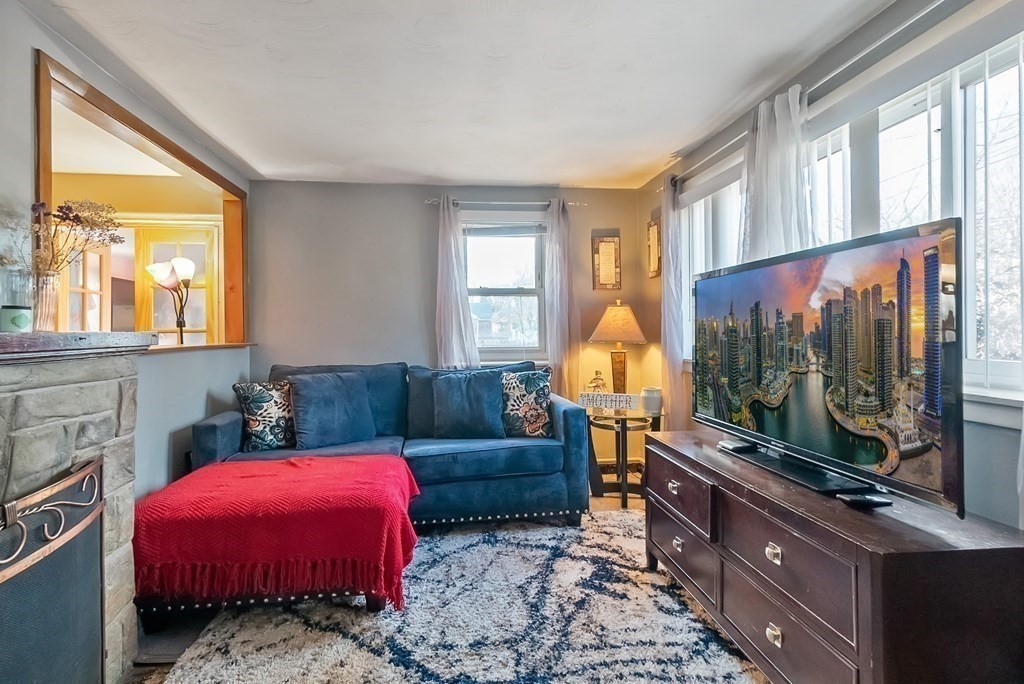 25 Plum Street Springfield, MA 01109 - Photo 8 of 35 Gallery Image 8