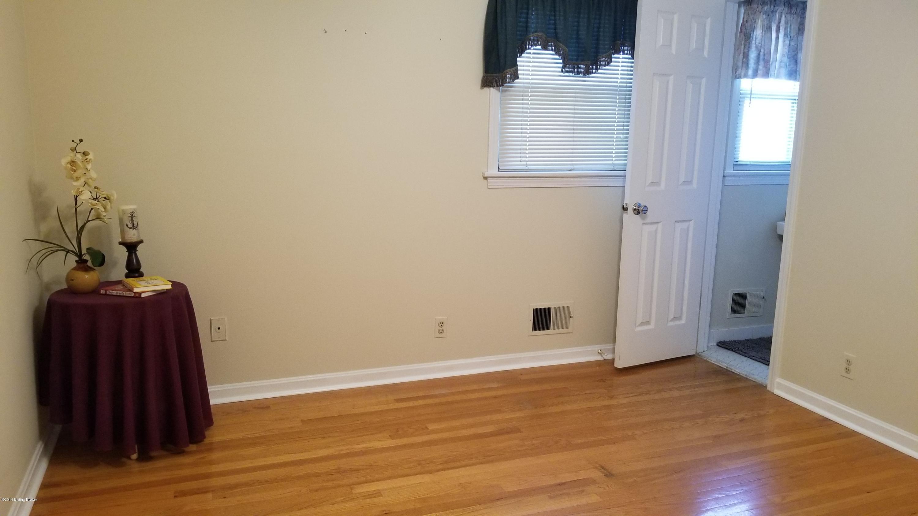 3109 Rome Road Louisville, KY 40216 - Photo 20 of 29 20181009_140900
