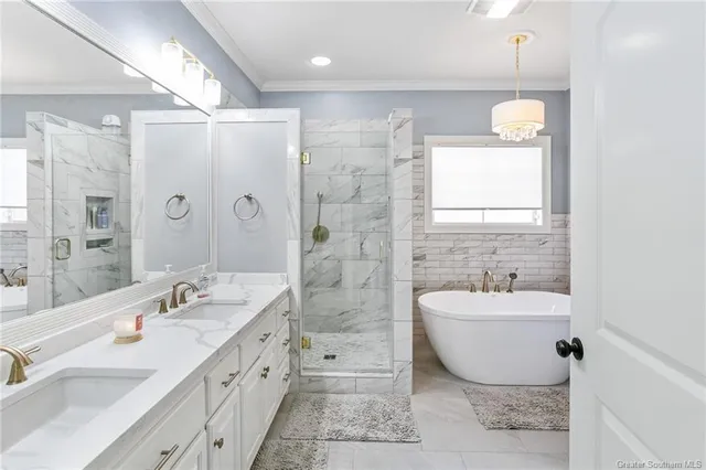 $639,000 | 5931 South 40 Court, Iowa, LA 70647