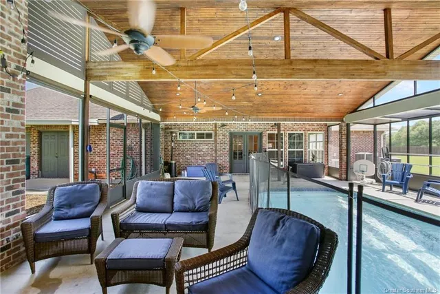 $639,000 | 5931 South 40 Court, Iowa, LA 70647