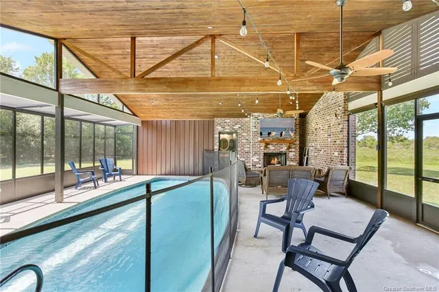 $639,000 | 5931 South 40 Court, Iowa, LA 70647