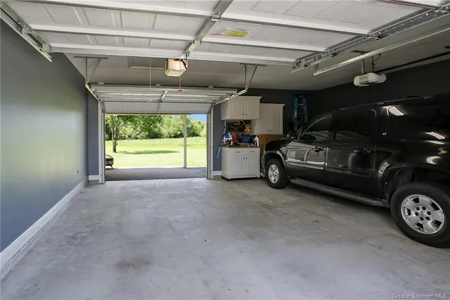 $639,000 | 5931 South 40 Court, Iowa, LA 70647