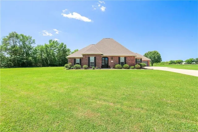 $639,000 | 5931 South 40 Court, Iowa, LA 70647