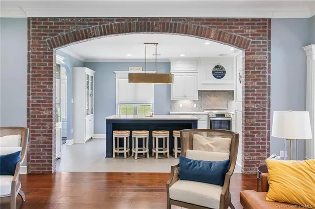 $639,000 | 5931 South 40 Court, Iowa, LA 70647