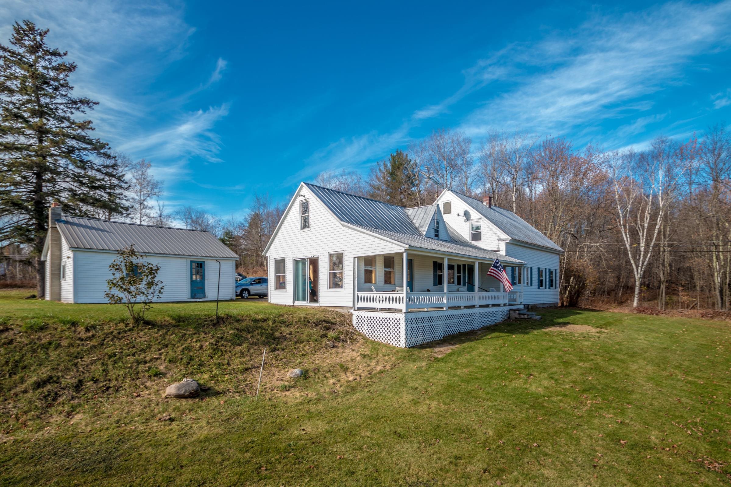 243 West Main Street Lunenburg, VT 05906 - Photo 5 of 35
