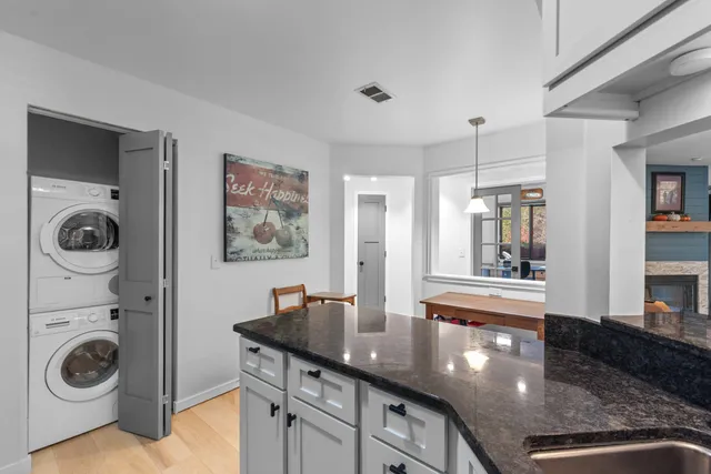 $225,000 | 116 East Freistadt Road, Unit B, Thiensville, WI 53092