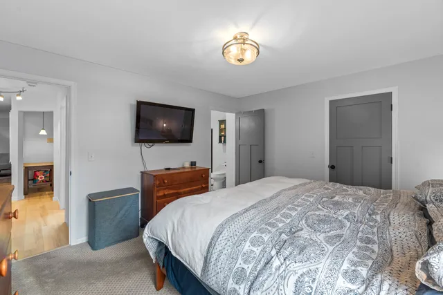 $225,000 | 116 East Freistadt Road, Unit B, Thiensville, WI 53092