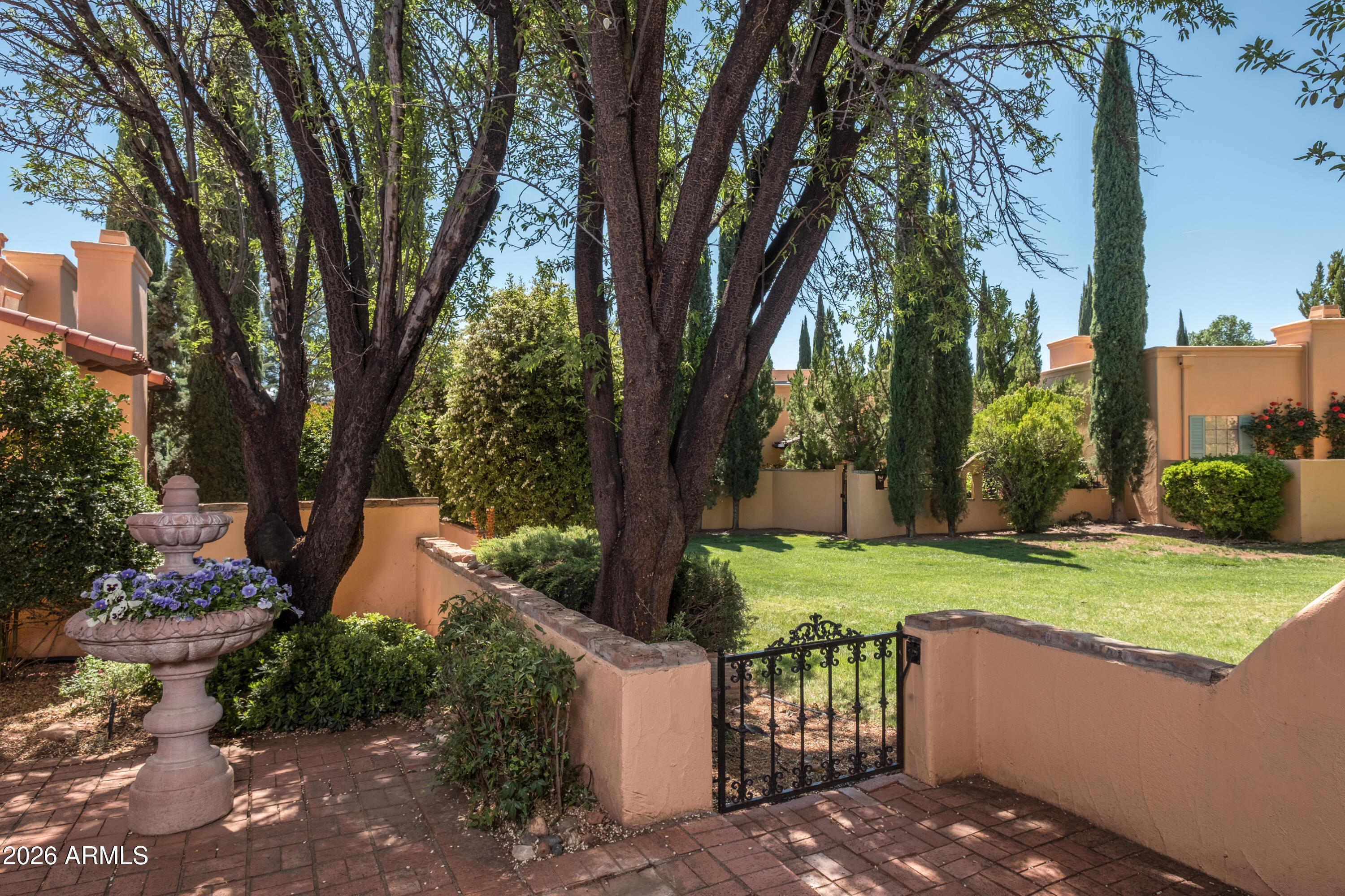 15 Ridge View Drive Sedona, AZ 86351 - Photo 4 of 45