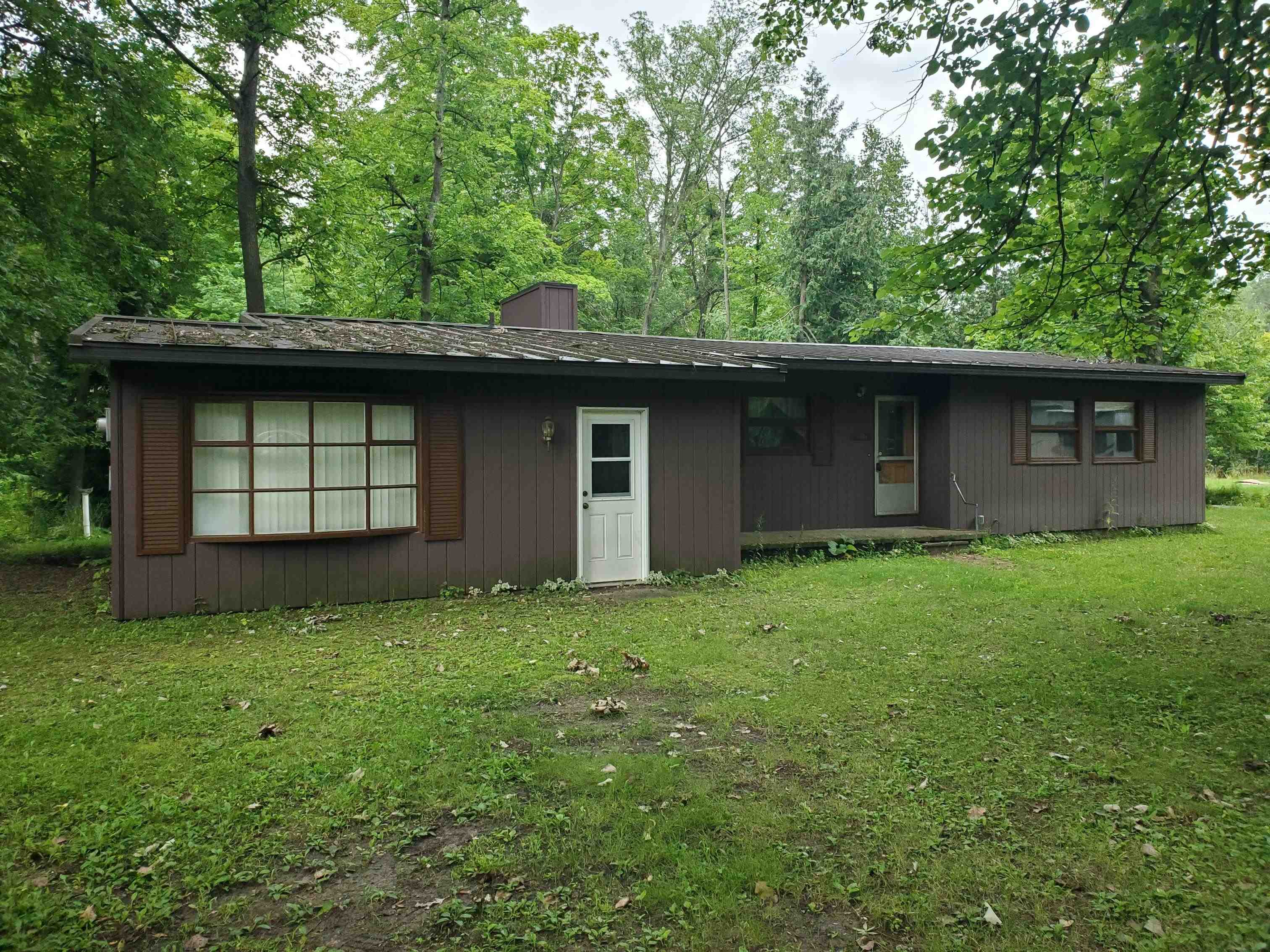 3887 Calhoun Road Beaverton, MI 48612 - Photo 1 of 36