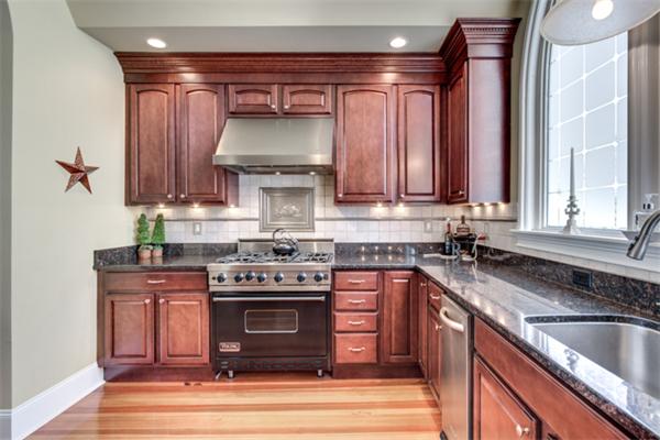 28 Topsfield Road, Unit 2 Ipswich, MA 01938 - Photo 2 of 26