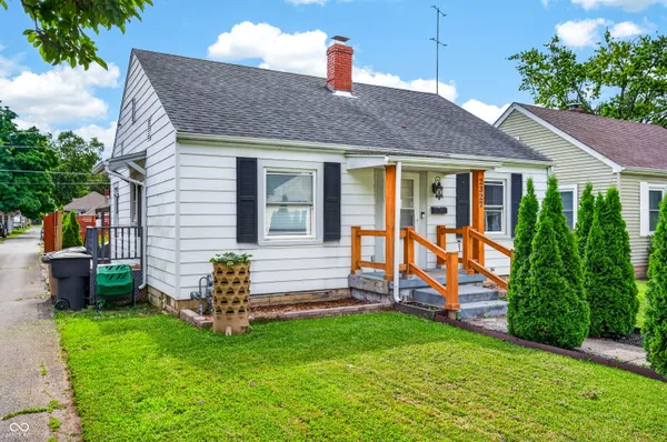 $209,900 | 2327 Gilmore Street, Columbus, IN 47201