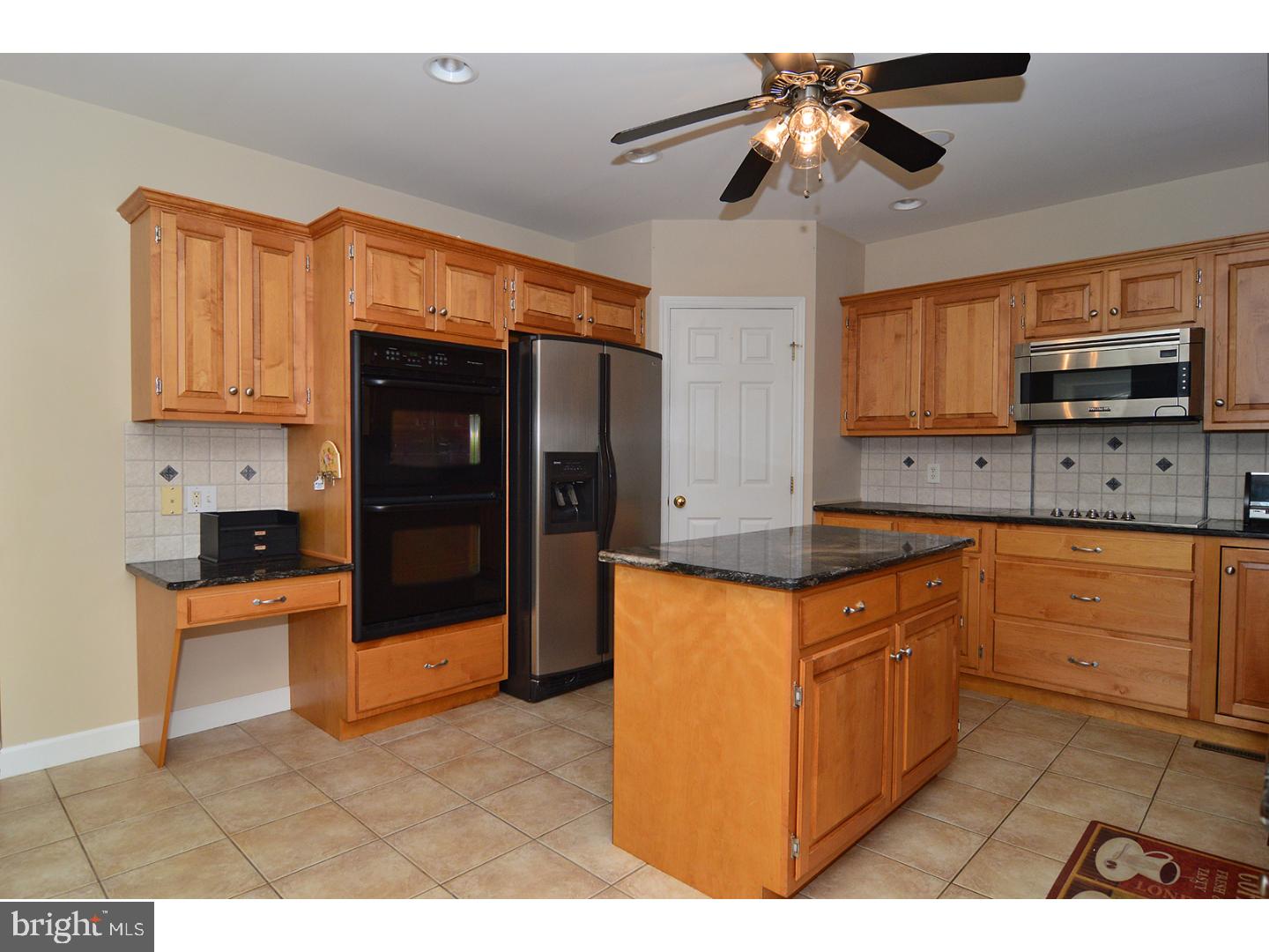 26 Connecticut Avenue Sinking Spring, PA 19608 - Photo 10 of 24 Kitchen