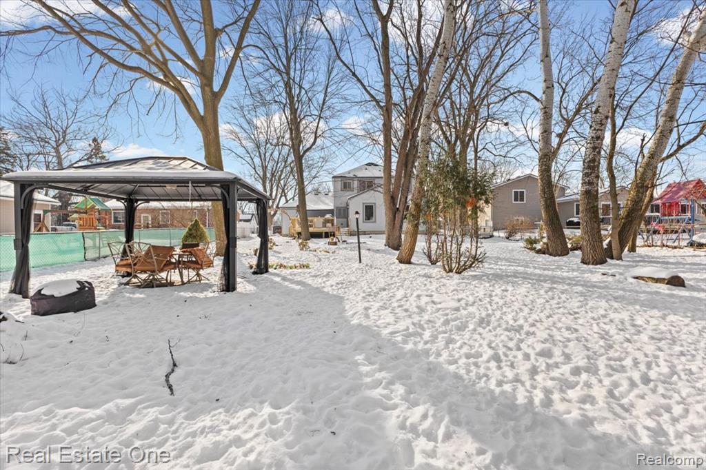 2931 Wisconsin Road Troy, MI 48083 - Photo 40 of 49