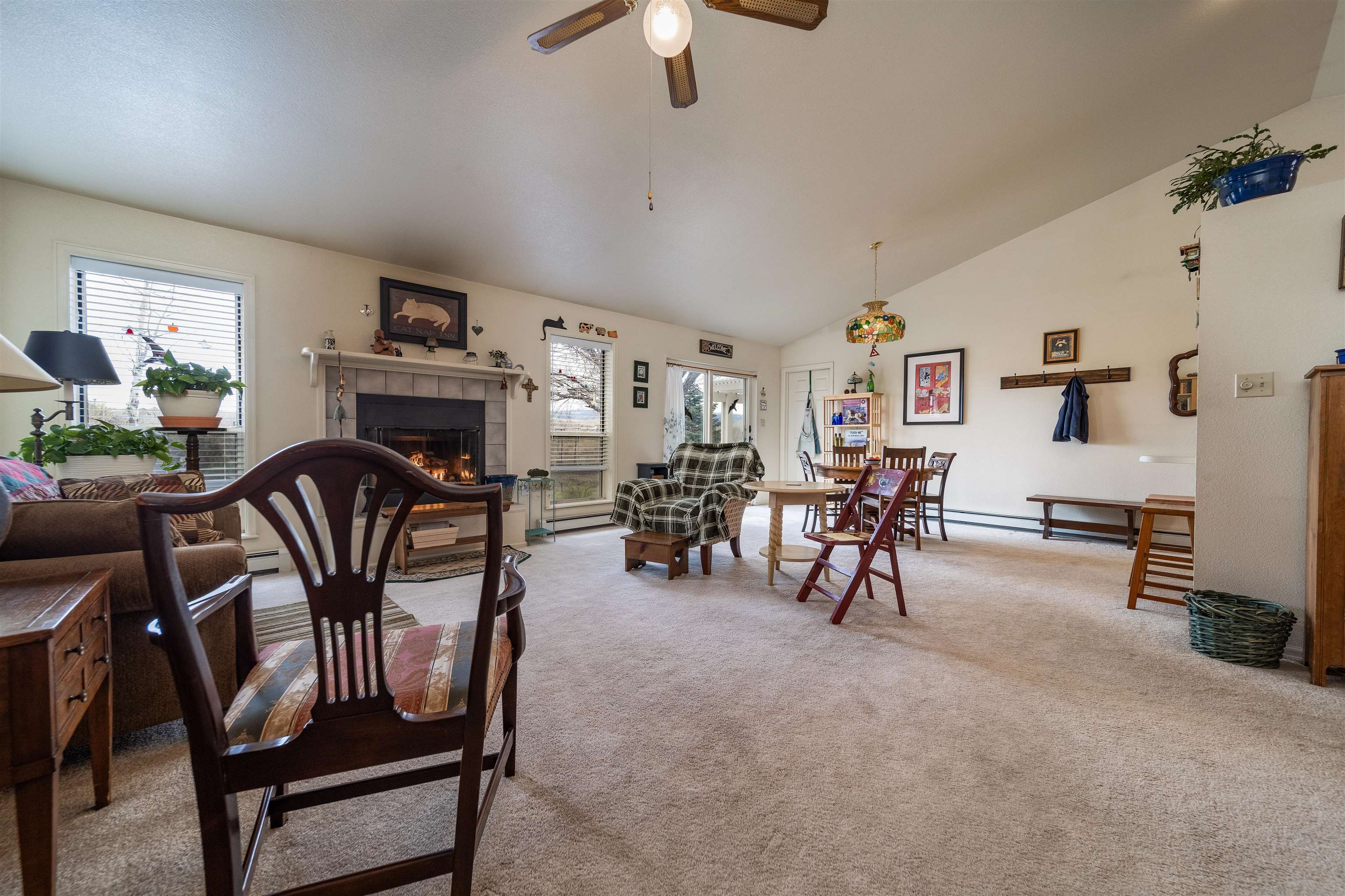 2935 El Torro Road Grand Junction, CO 81503 - Photo 4 of 29 Gallery Image 4
