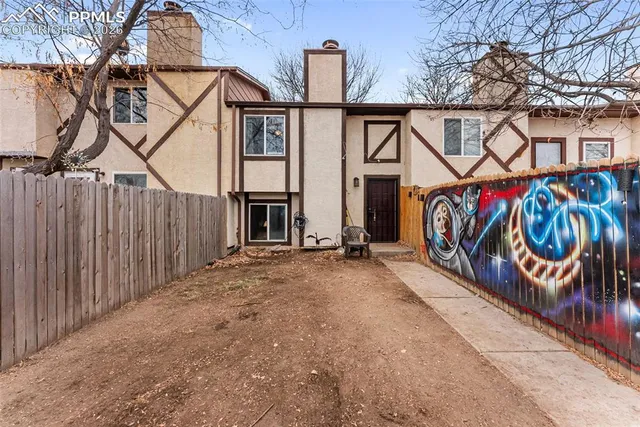 $220,000 | 1013 Grinde Drive, Fountain, CO 80817