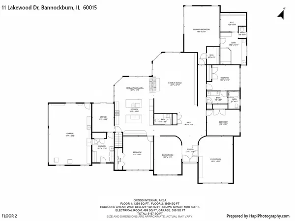 a picture of a and white wall