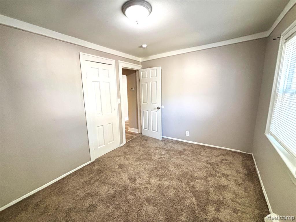 7006 Toepfer Road Warren, MI 48091 - Photo 7 of 11