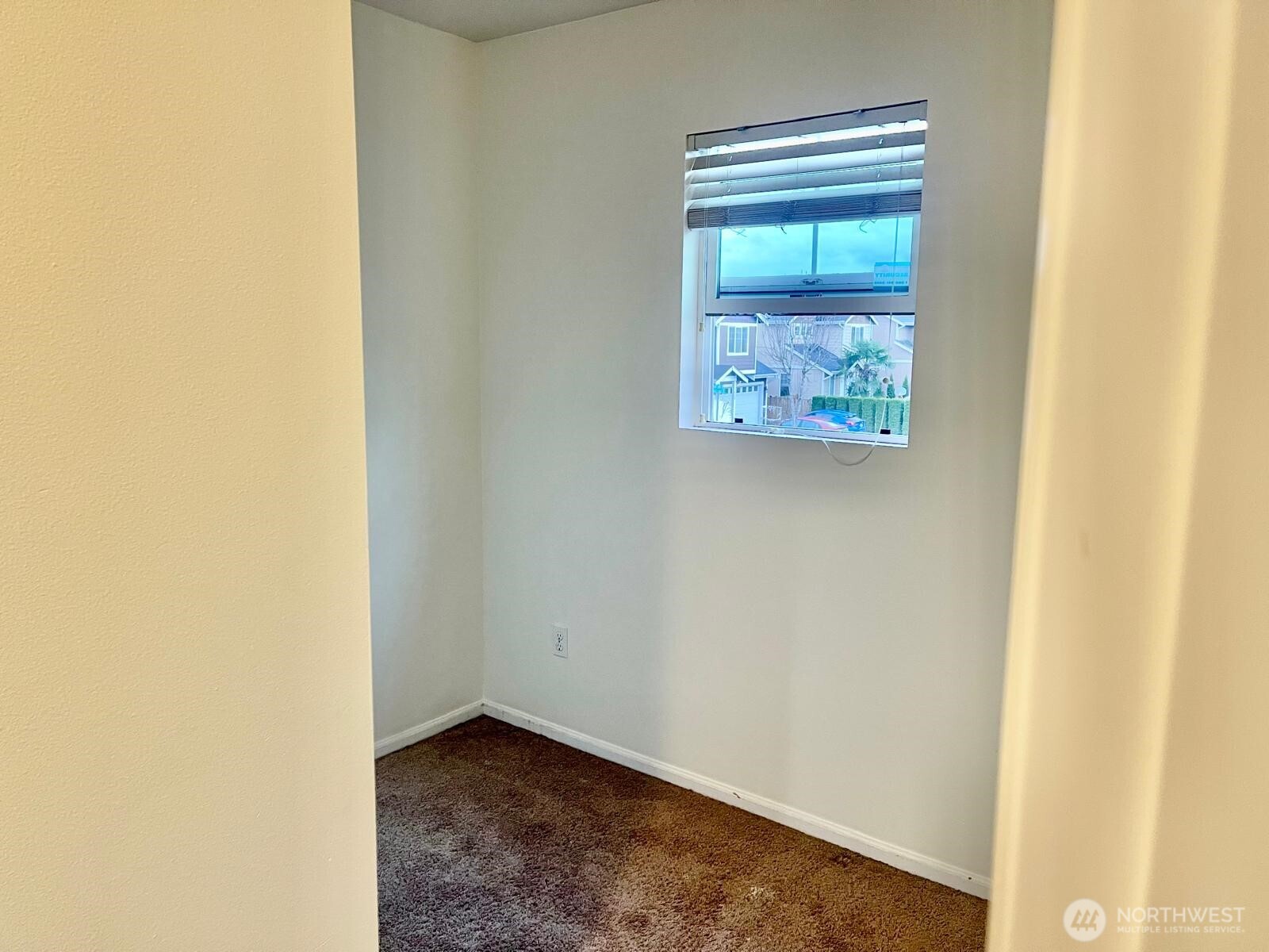 6827 41st Street East Fife, WA 98424 - Photo 14 of 21