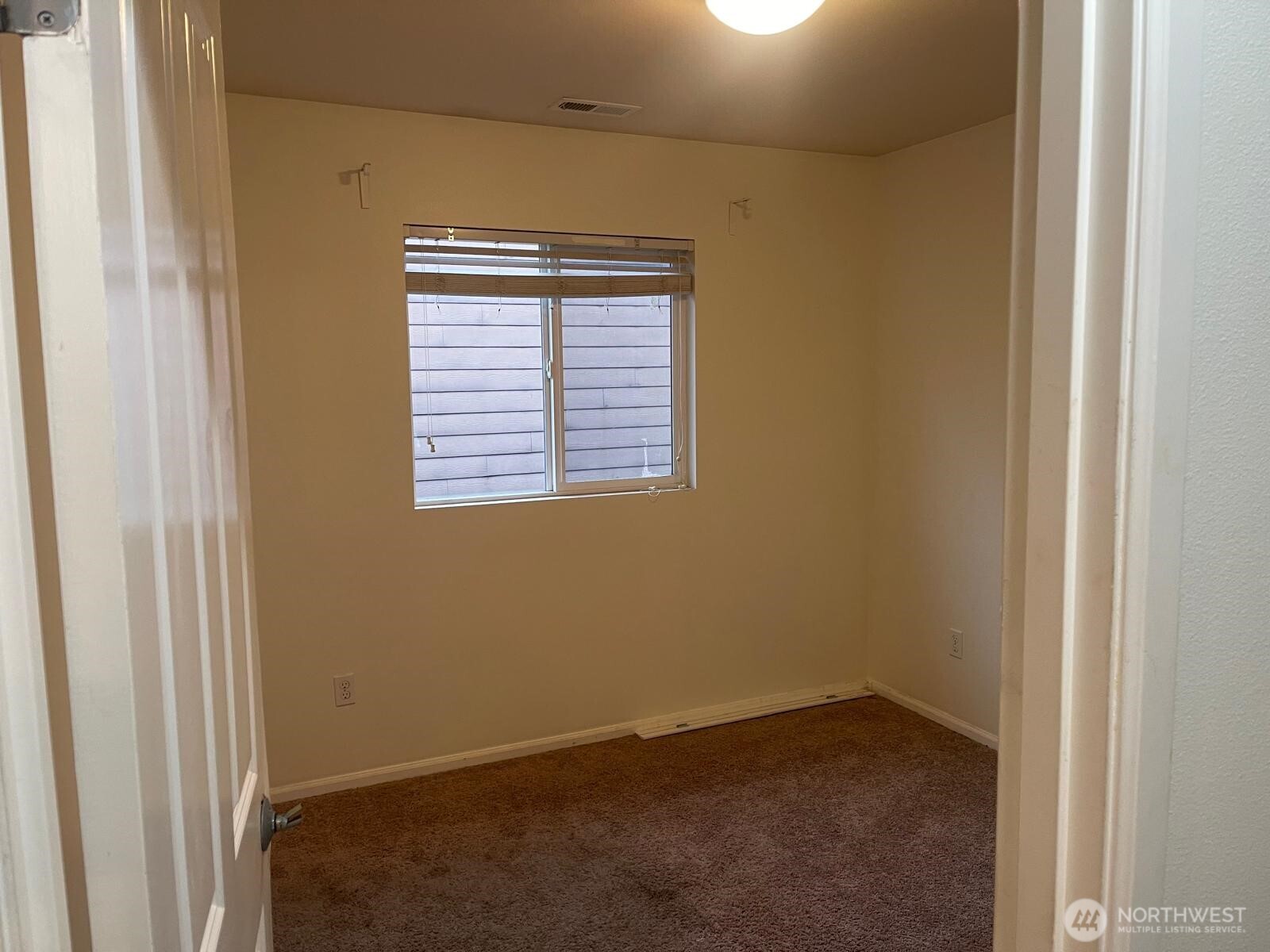 6827 41st Street East Fife, WA 98424 - Photo 15 of 21