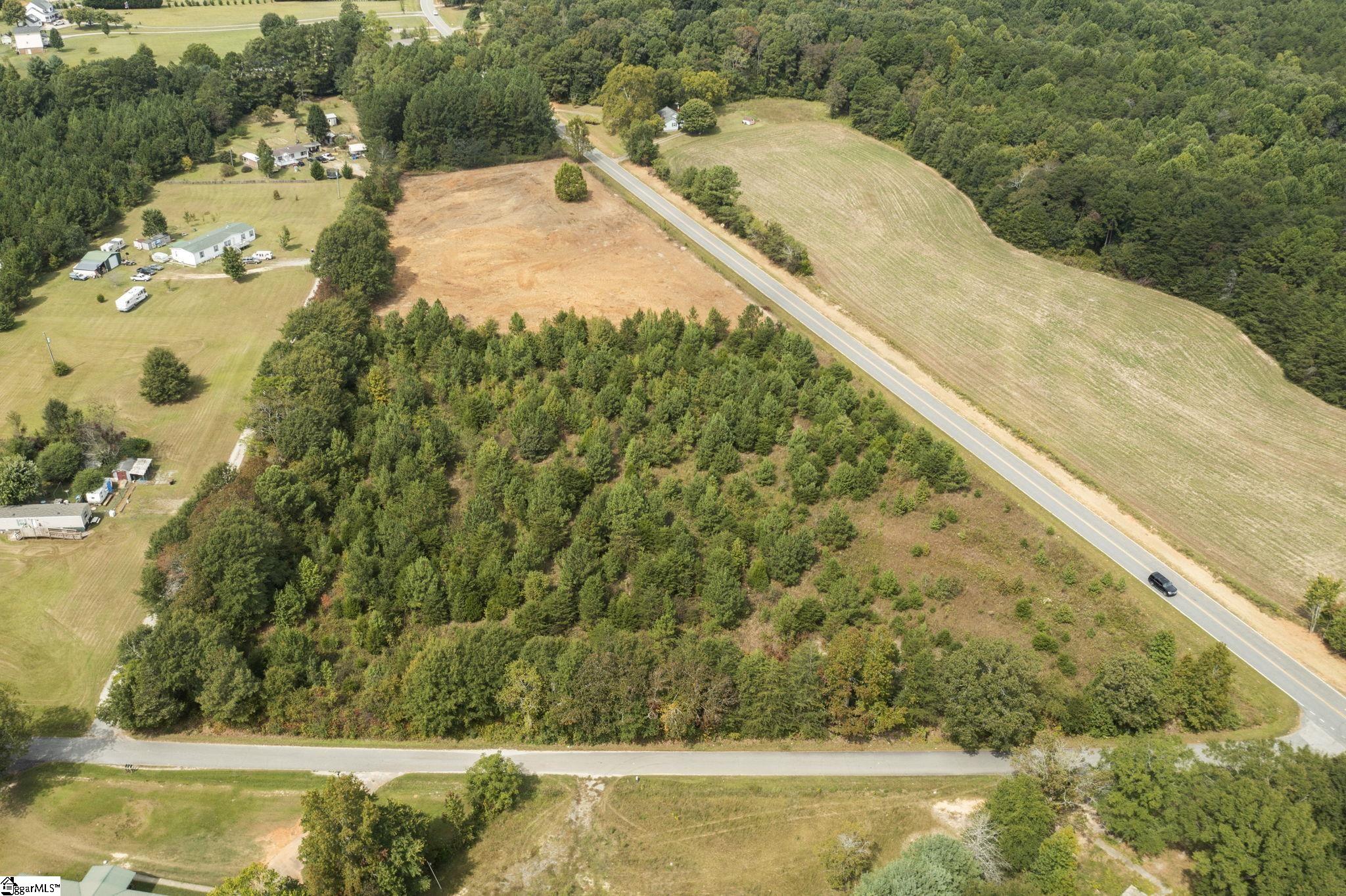150 Babb Road Campobello, SC 29322 - Photo 3 of 13