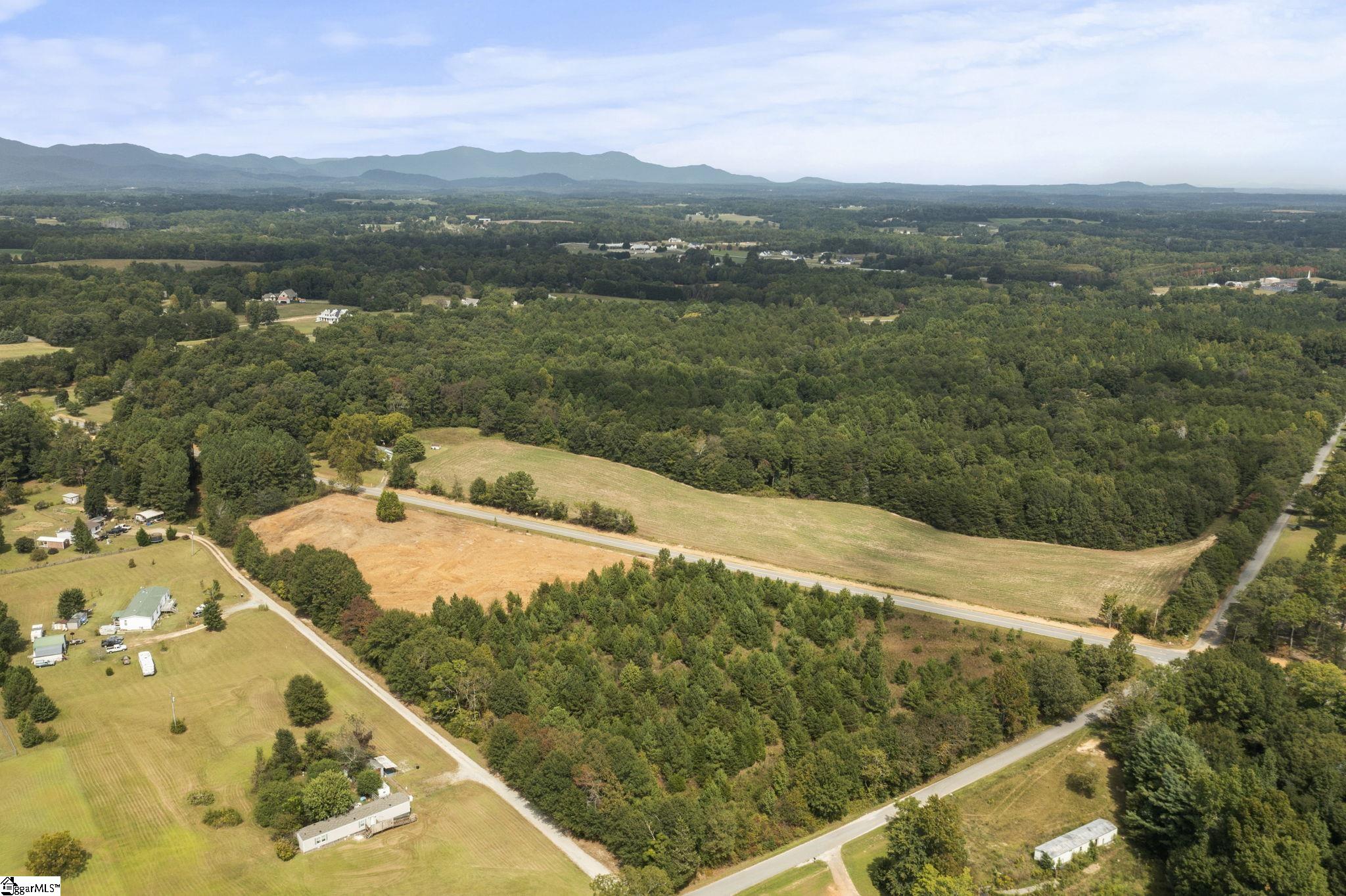 150 Babb Road Campobello, SC 29322 - Photo 8 of 13