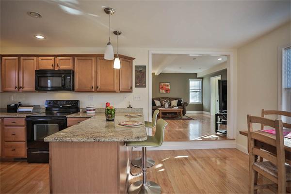 26 Border Road Reading, MA 01867 - Photo 8 of 16 Gallery Image 8