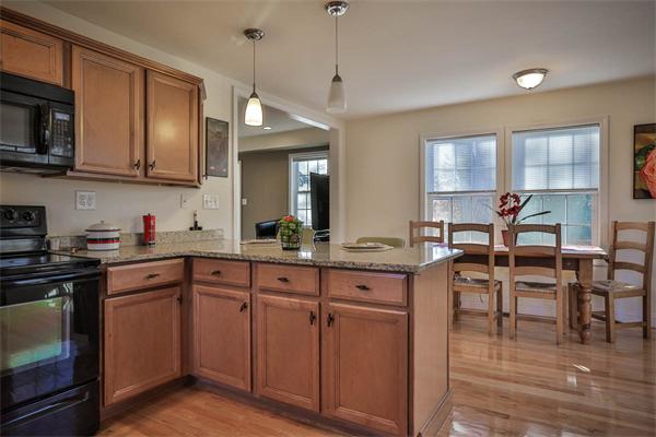 26 Border Road Reading, MA 01867 - Photo 9 of 16 Gallery Image 9